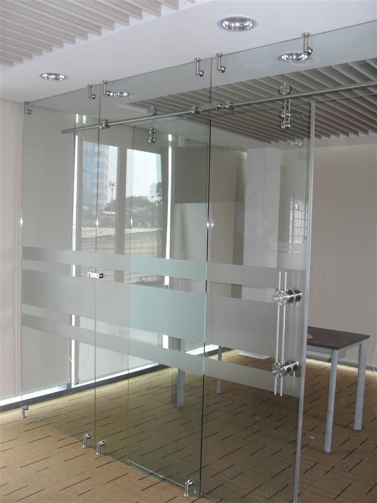 Cửa Kính Cường Lực Trượt Ngang 2